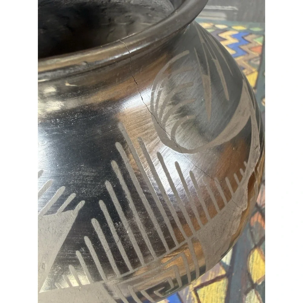 Michael Wisner Studio Pottery Vase Black Sgraffito Southwest Signed Crack As Is